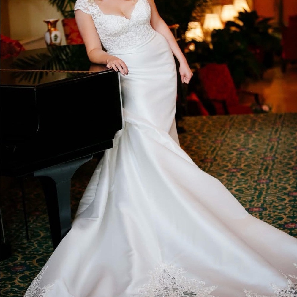 CUSTOM Martina Liana Ivory Lace Bodice Satin Mermaid Gown